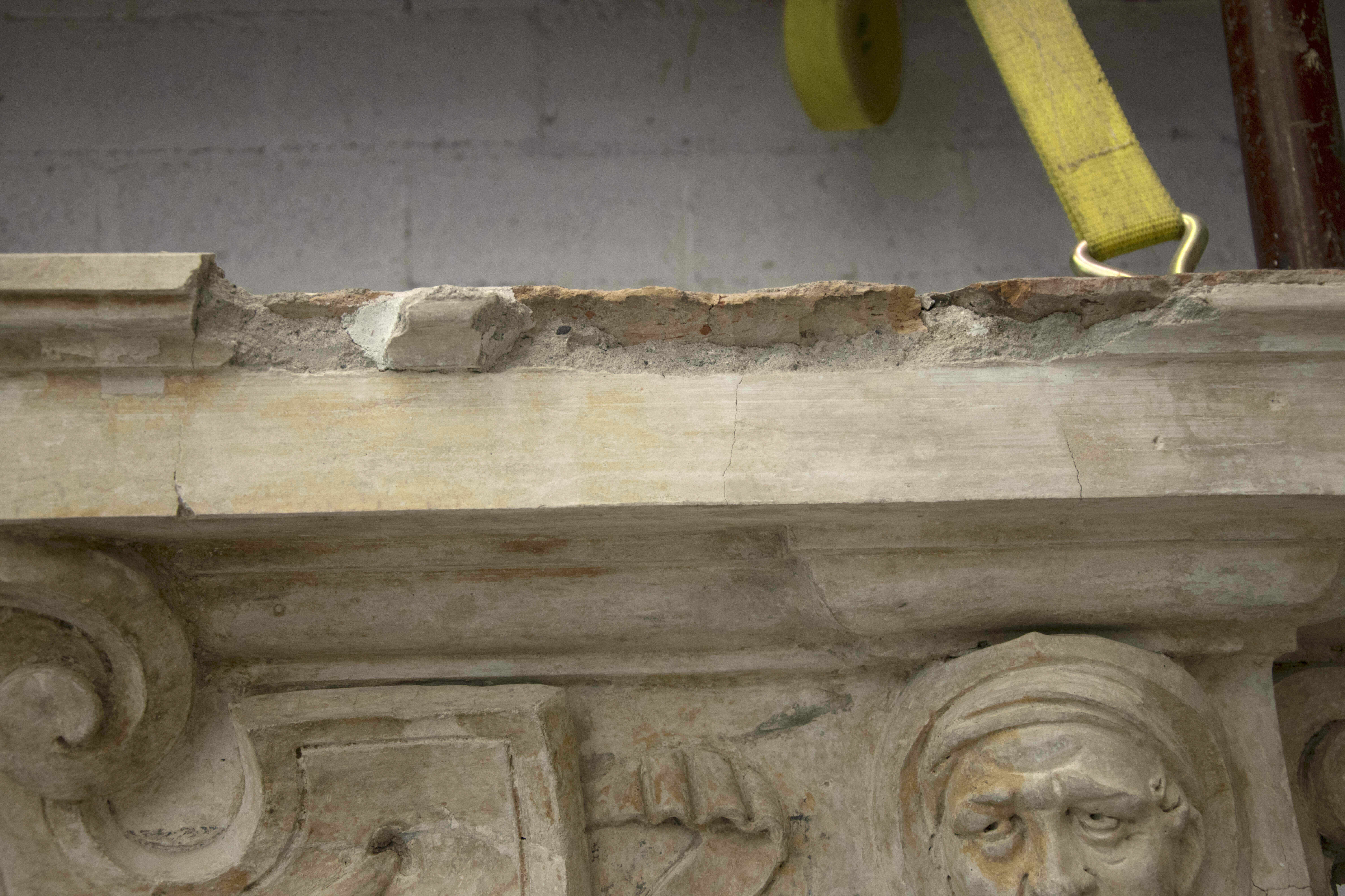 Detail of thin bricks used to form the upper part of a decorative molding.